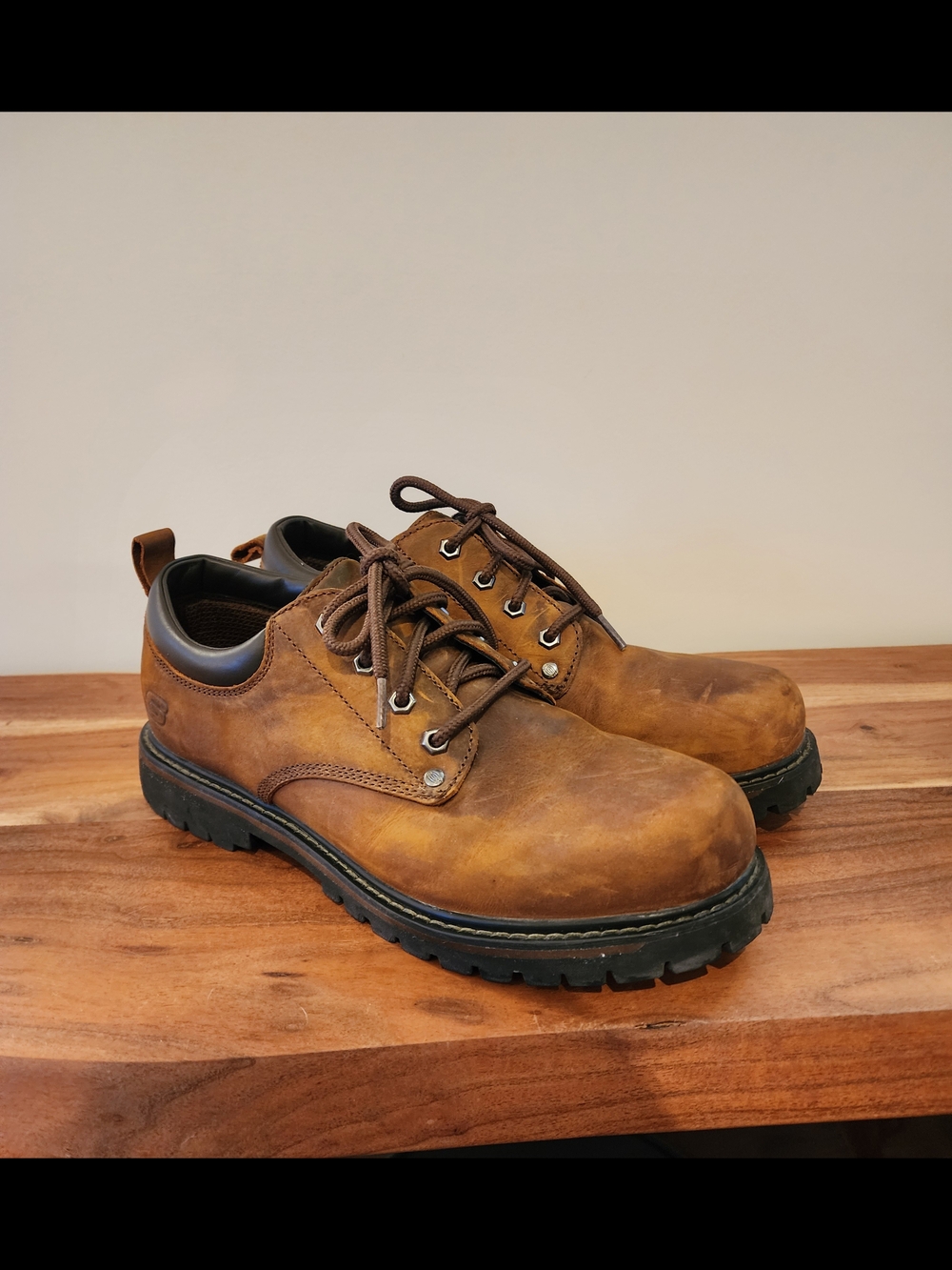 Skechers Tomcat Men's Size 11 Brown Leather Lace-Up Casual Oxfords